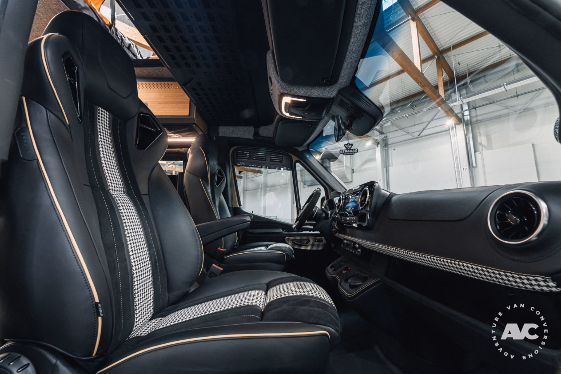 Mercedes-Benz Sprinter 4×4 Campervan AVC STRADALE 1 of 1 thumbnail 41