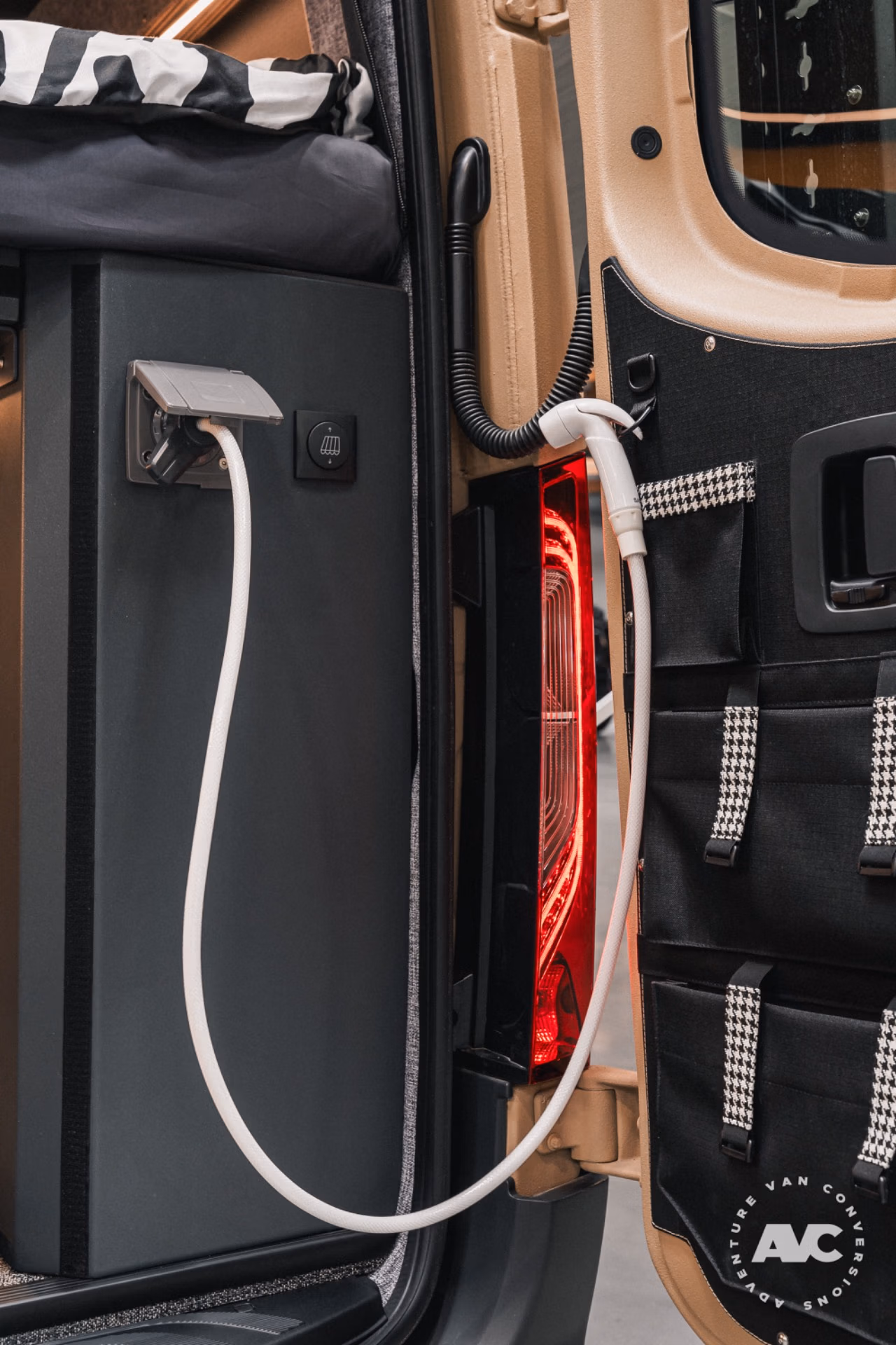 Mercedes-Benz Sprinter 4×4 Campervan AVC STRADALE 1 of 1 thumbnail 52