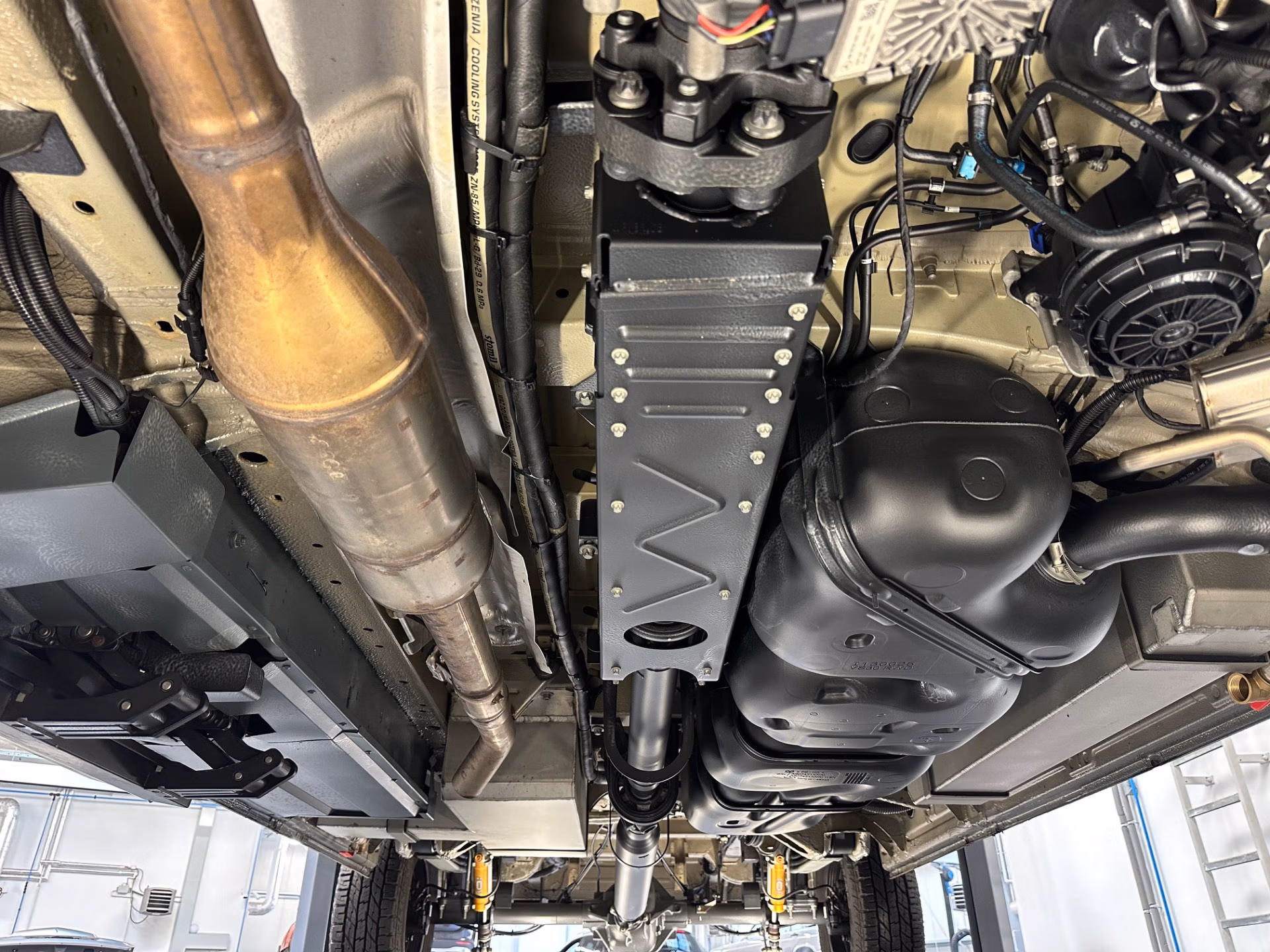 Mercedes-Benz Sprinter 4×4 Campervan AVC STRADALE 1 of 1 thumbnail 73