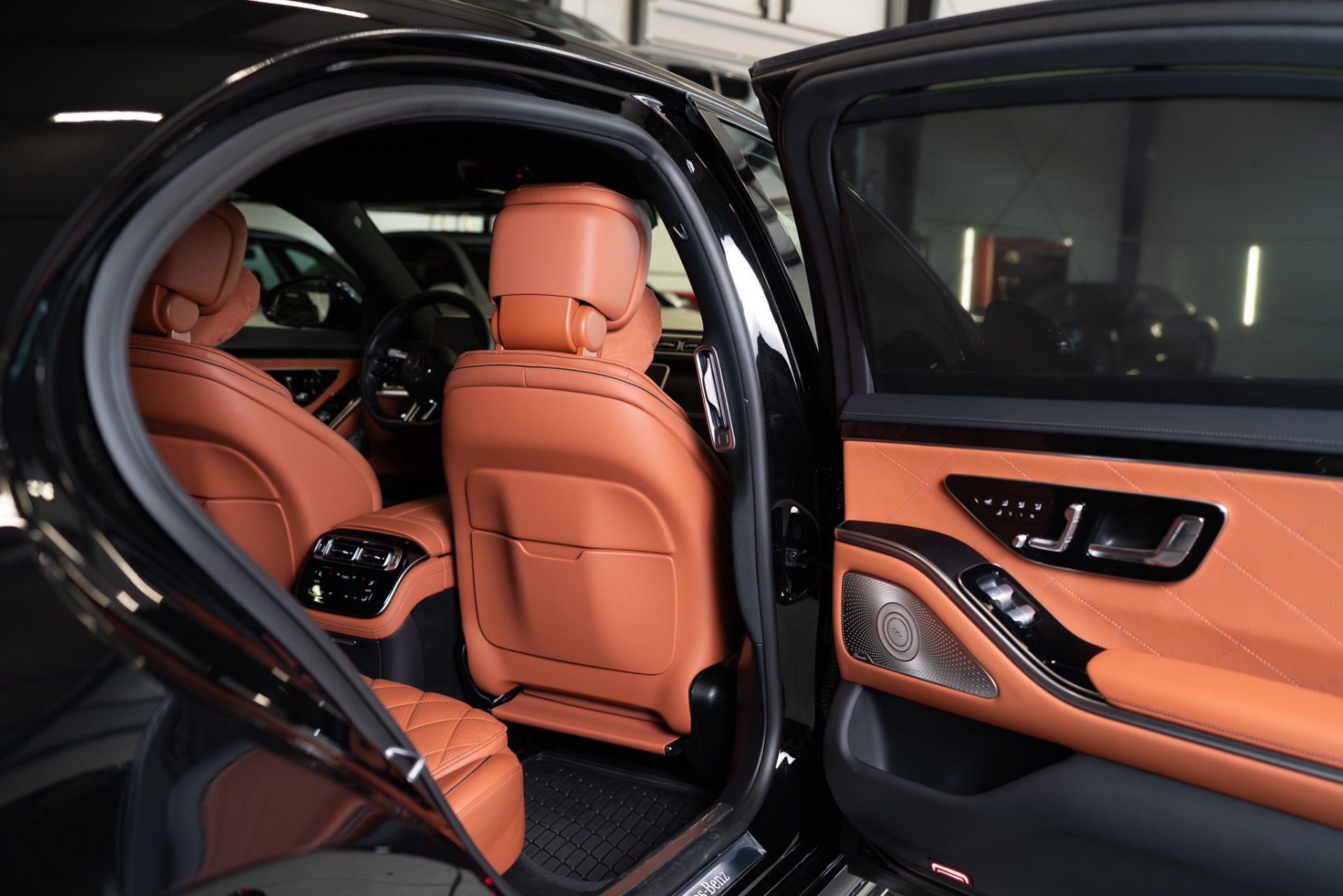 Mercedes-Benz S 450d LONG W223 4MATIC  thumbnail 17