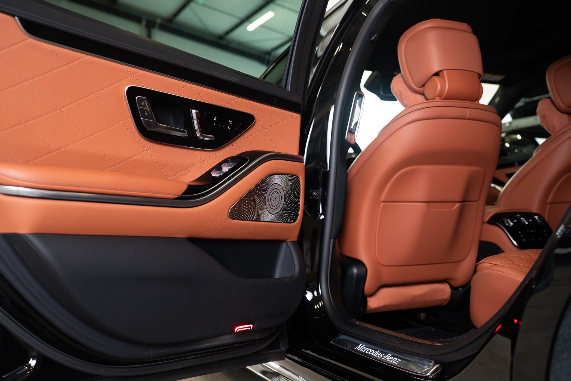 Mercedes-Benz S 450d LONG W223 4MATIC  thumbnail 21