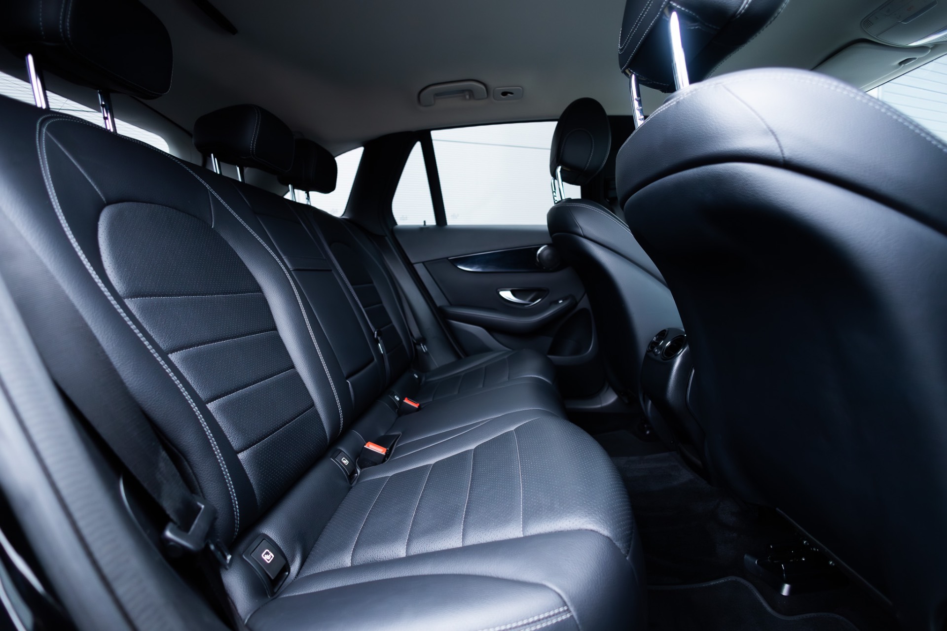 Mercedes-Benz GLC 220d 4MATIC thumbnail 8