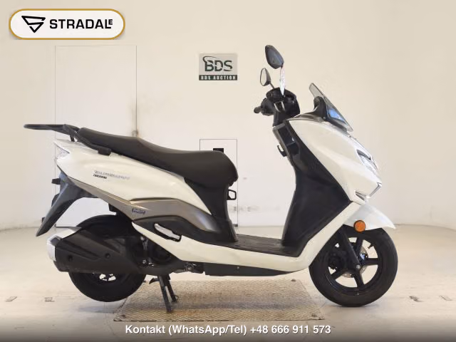 SUZUKI バーグマン125, aukcja z Japonii, zdjęcie 1