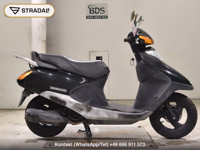 HONDA スペイシー100, aukcja z Japonii, zdjęcie 1
