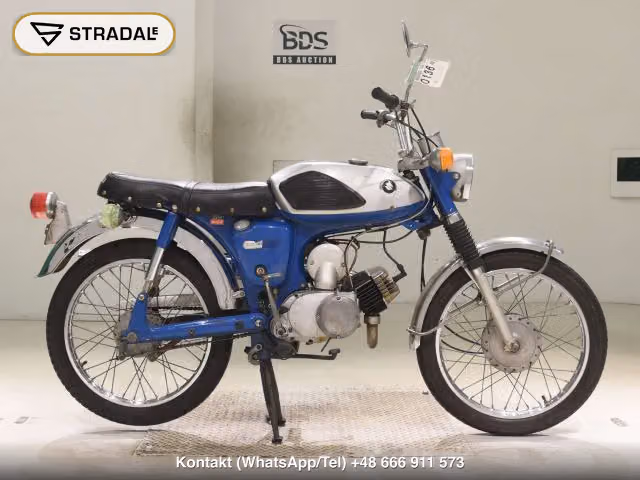 SUZUKI A90, motocykl z aukcji Japonii