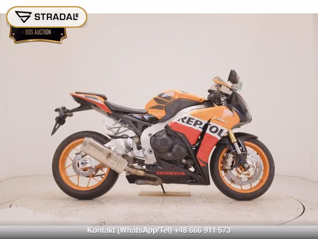 HONDA CBR1000RR-2 2013, aukcja z Japonii, zdjęcie 1