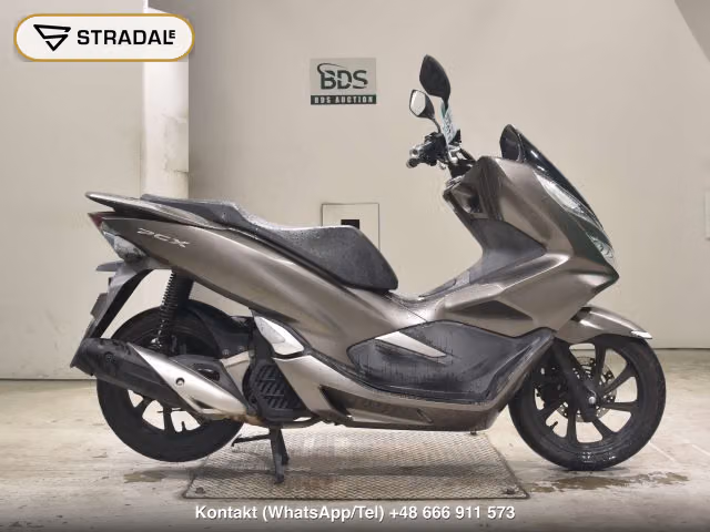 HONDA PCX125-3, aukcja z Japonii, zdjęcie 1