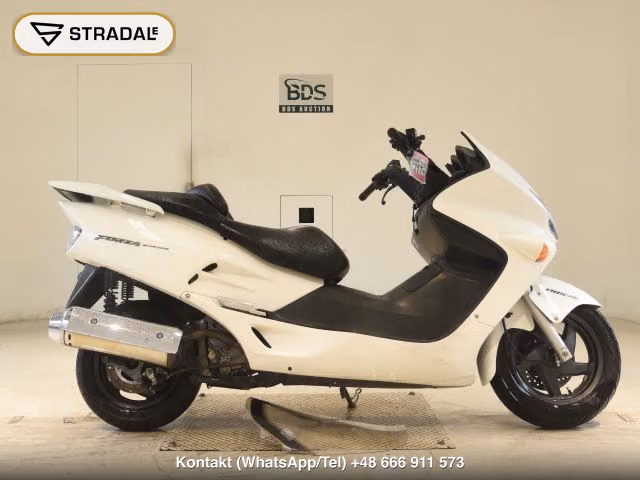 HONDA フォルツァS, aukcja z Japonii, zdjęcie 1