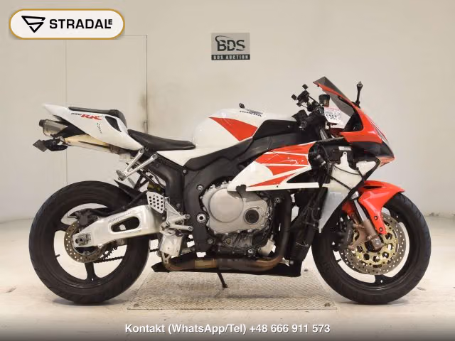 HONDA CBR1000RR 2004, aukcja z Japonii, zdjęcie 1