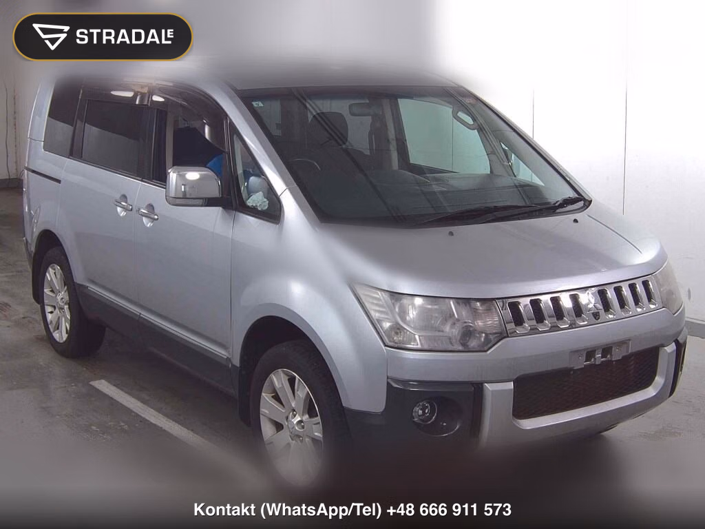 MITSUBISHI DELICA D:5 4WD G PREMIUM 2011, aukcja z Japonii, zdjęcie 1