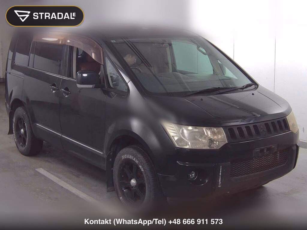 MITSUBISHI DELICA D:5 EXCEED Ⅱ 2009, aukcja z Japonii, zdjęcie 1