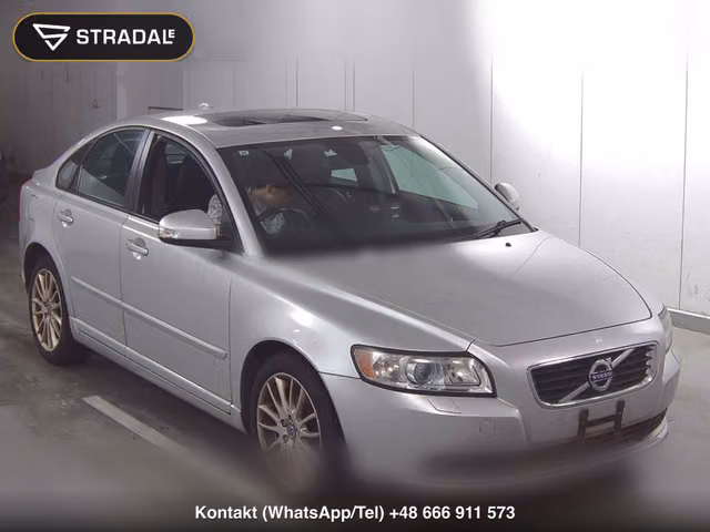 VOLVO S40 2011, samochód z aukcji Japonii