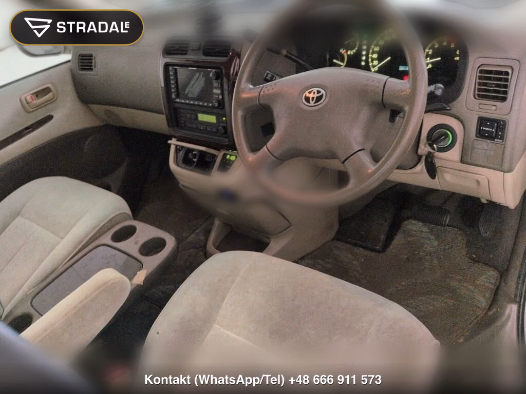 TOYOTA GRAND HIACE 4D 4WD, miniaturka 4