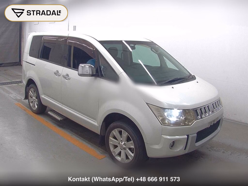 MITSUBISHI DELICA D:5 4WD G PREMIUM 2010, aukcja z Japonii, zdjęcie 1