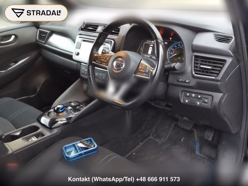 NISSAN LEAF X, miniaturka 4