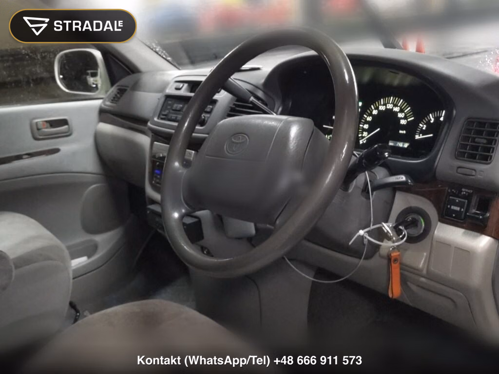 TOYOTA HIACE REGIUS 4D 4WD, miniaturka 4