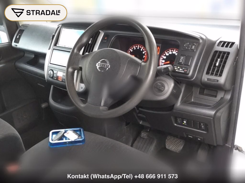 NISSAN SERENA 5D 20S, miniaturka 4