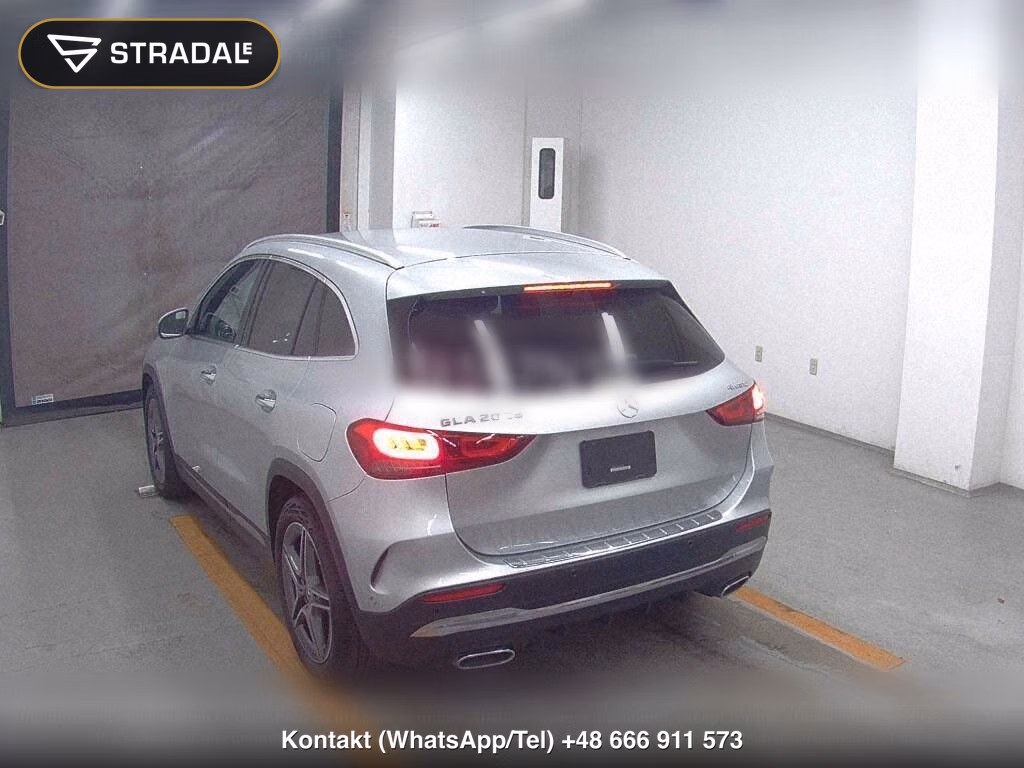 MERCEDES BENZ GLA-CLASS 4WD GLA200D 4MATIC AMG LINE, miniaturka 3