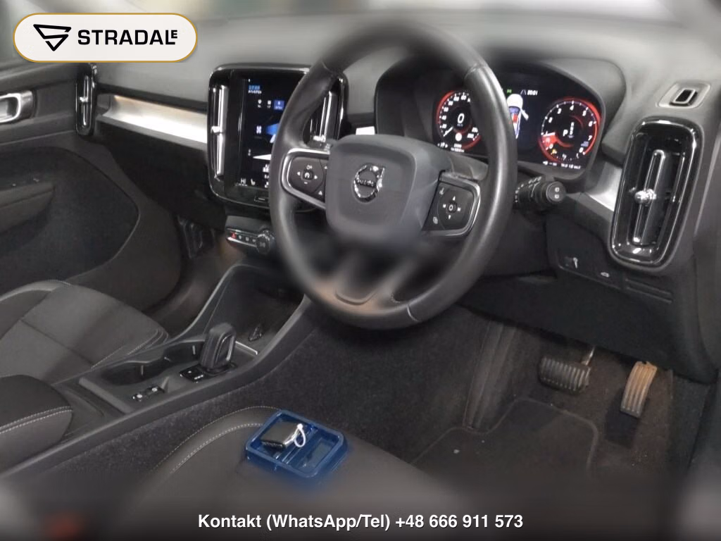 VOLVO XC40 4WD T4 AWD MOMENTUM, miniaturka 4
