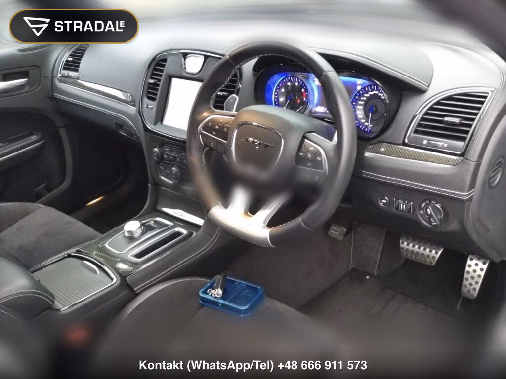 CHRYSLER 300 SRT8, miniaturka 4