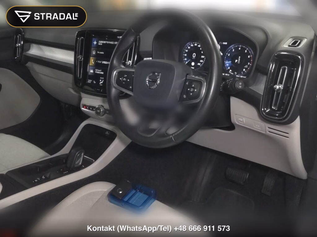 VOLVO XC40 T4 MOMENTUM, miniaturka 4