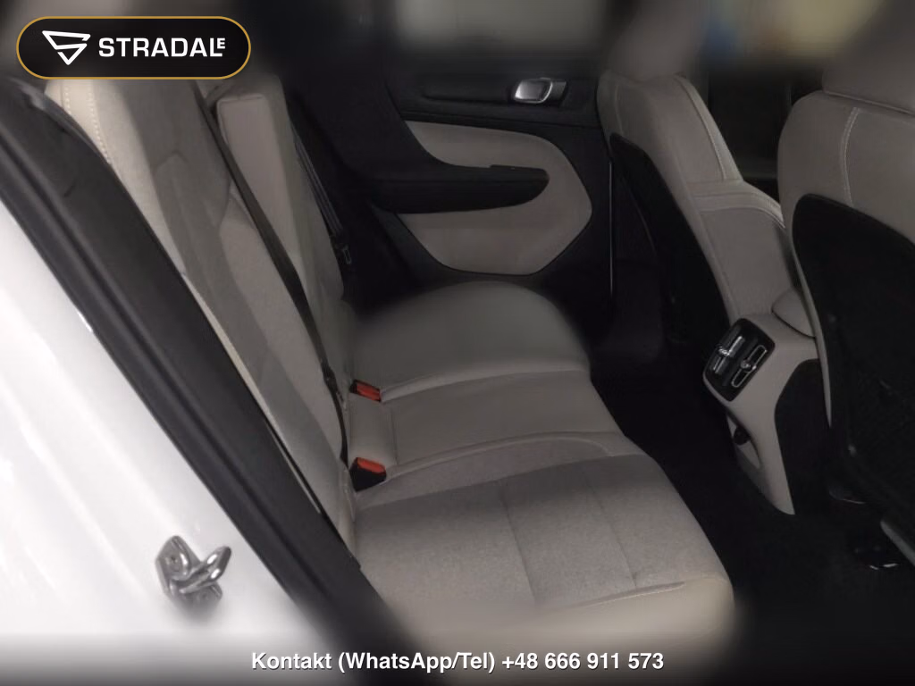 VOLVO XC40 T4 MOMENTUM, miniaturka 7