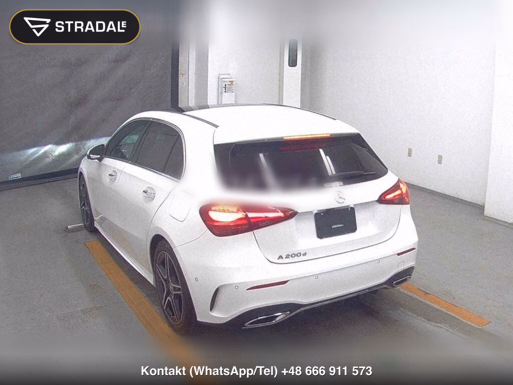 MERCEDES BENZ A-CLASS A200D AMG LINE, miniaturka 3
