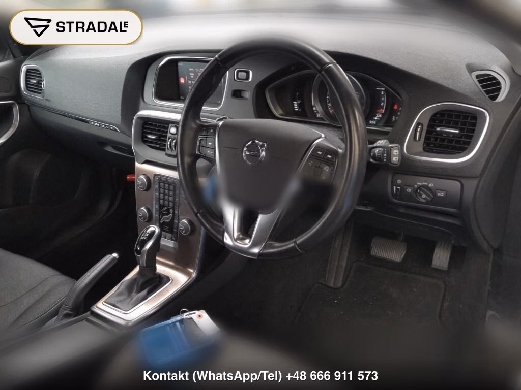 VOLVO V40 CROSS COUNTRY D4 MOMENTUM, miniaturka 4