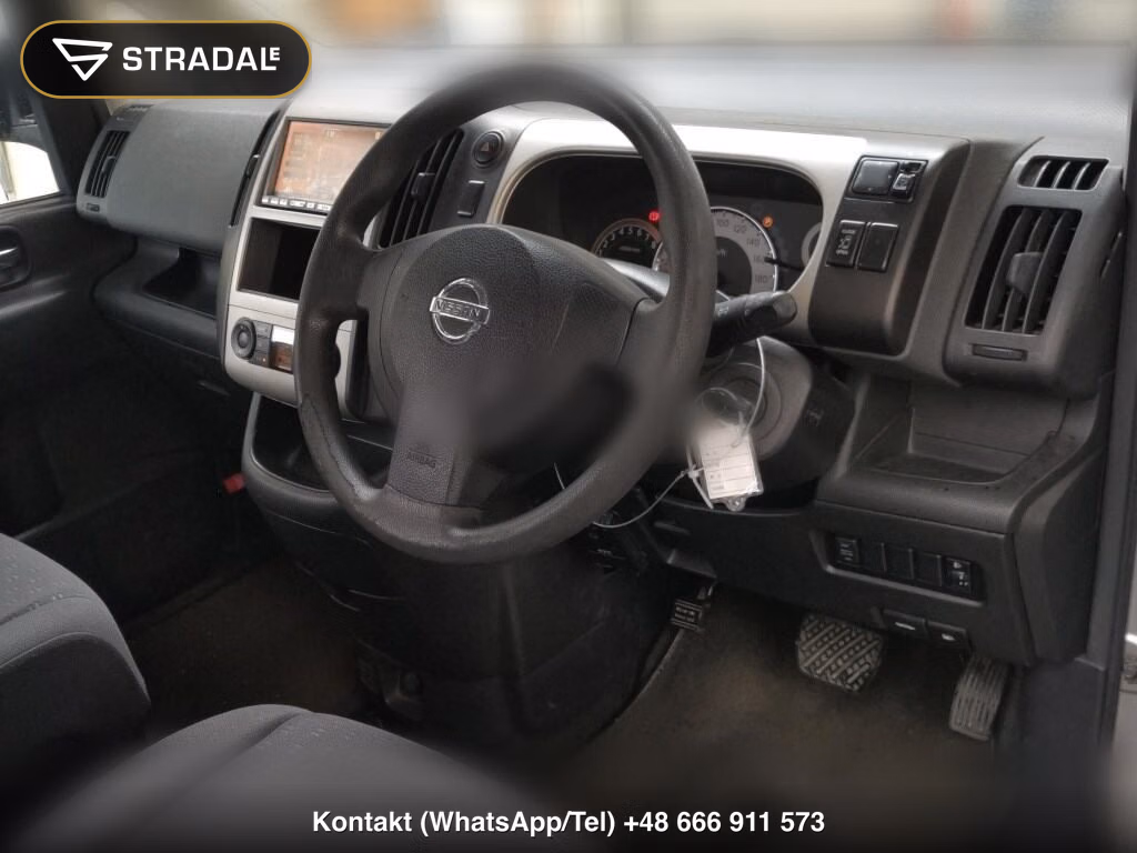 NISSAN SERENA 5D 20S, miniaturka 4