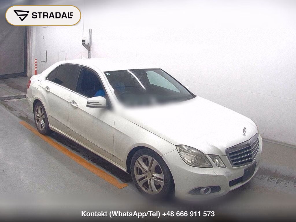 MERCEDES BENZ E-CLASS 4D, miniaturka 2