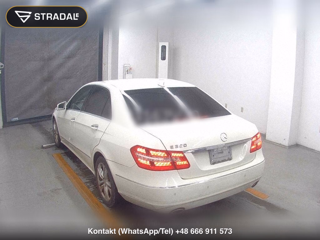 MERCEDES BENZ E-CLASS 4D, miniaturka 3