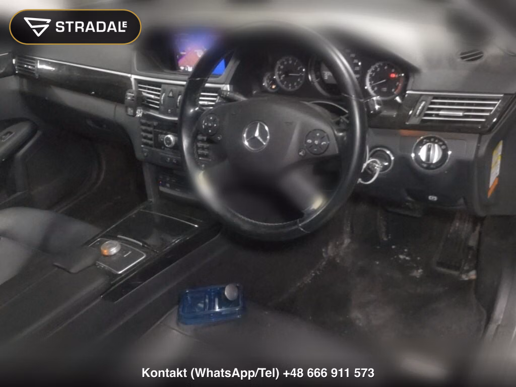 MERCEDES BENZ E-CLASS 4D, miniaturka 4