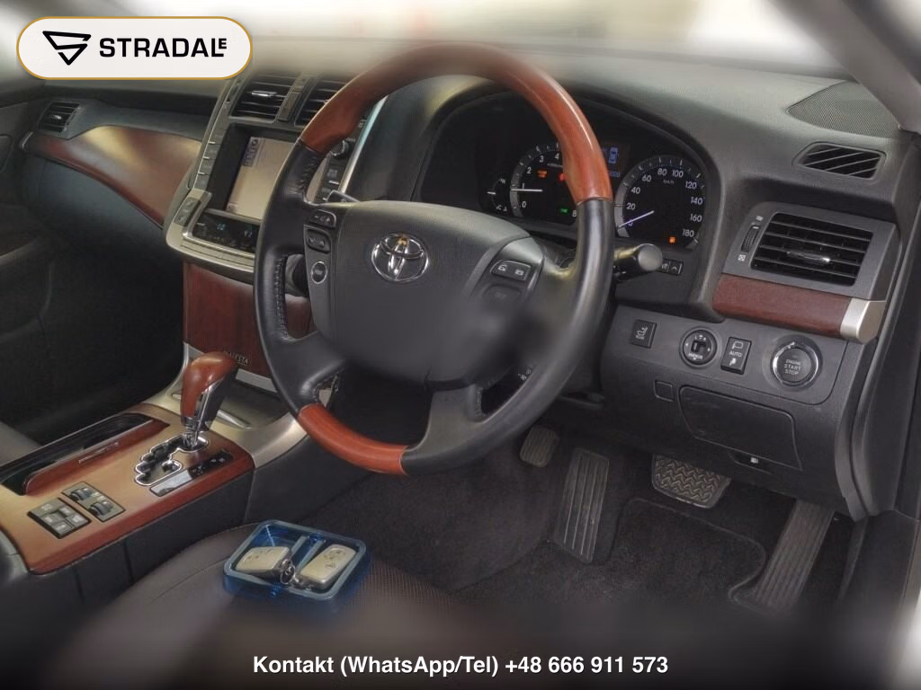 TOYOTA CROWN MAJESTA 4D A TYPE L PACKAGE, miniaturka 4
