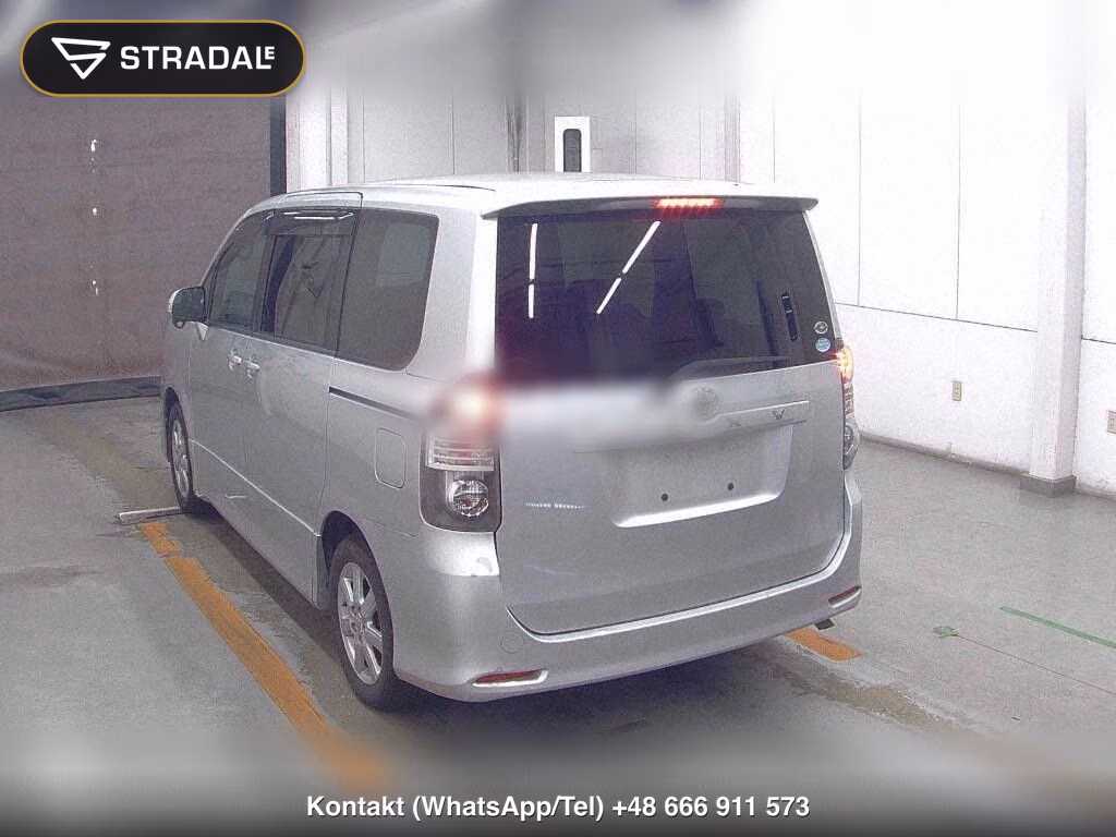 TOYOTA VOXY Z, miniaturka 3