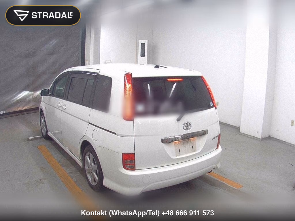 TOYOTA ISIS PLATANA, miniaturka 3