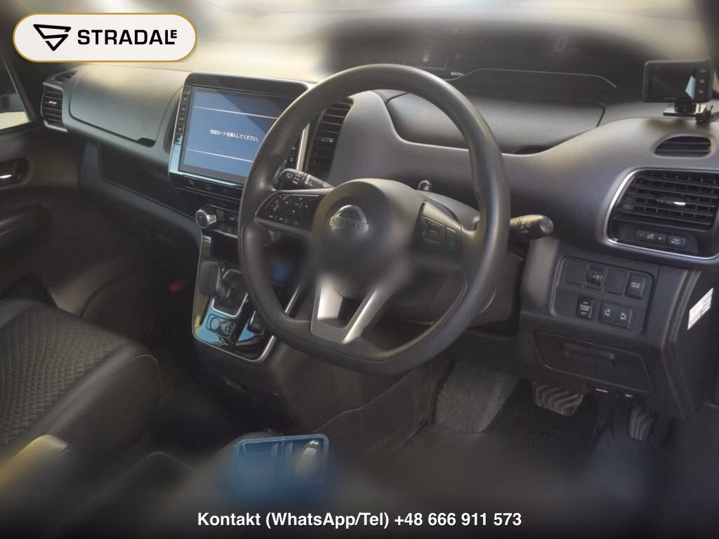 NISSAN SERENA 5D E-POWER XV, miniaturka 4