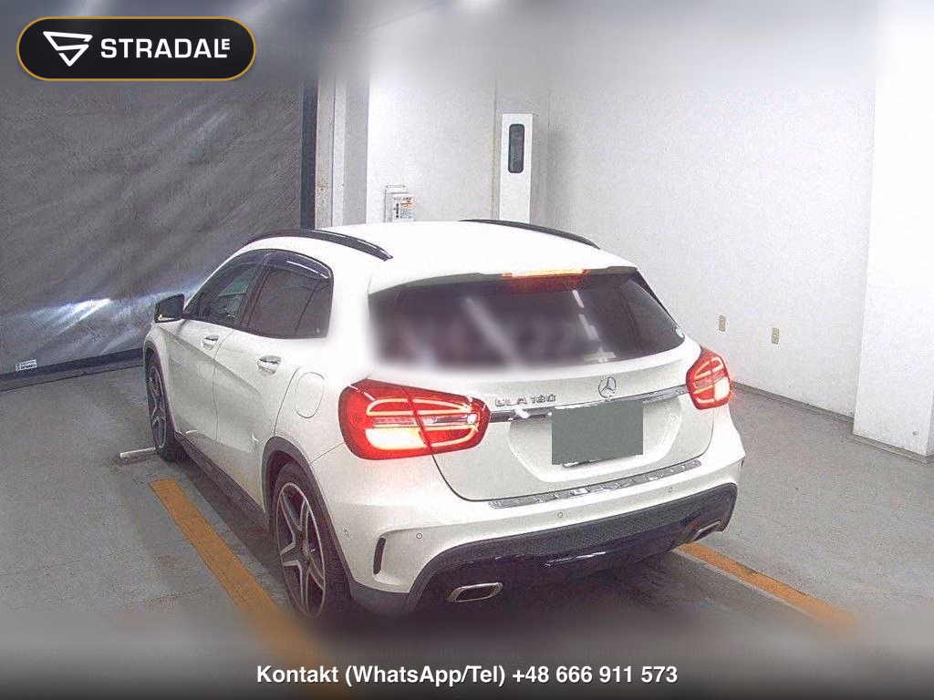 MERCEDES BENZ GLA-CLASS GLA180 SPORTS WHITE &amp; BLACK EDITION, miniaturka 3