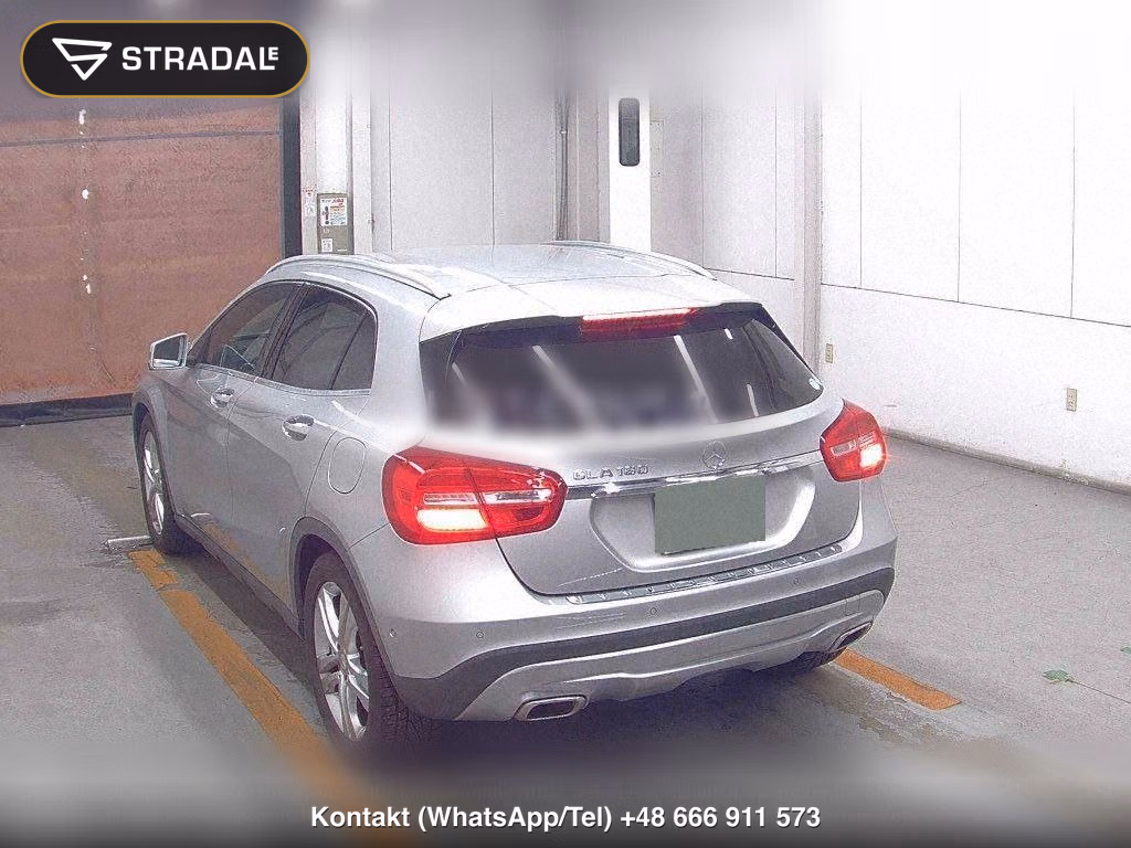 MERCEDES BENZ GLA-CLASS GLA180, miniaturka 3