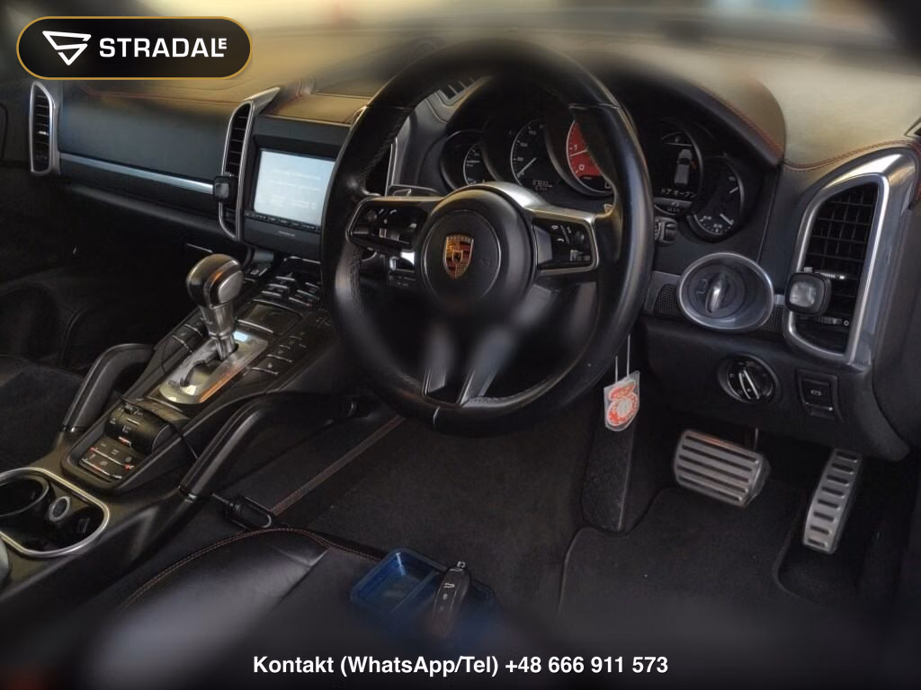 PORSCHE CAYENNE 4WD GTS SPORT CHRONO PACKAGE, miniaturka 4