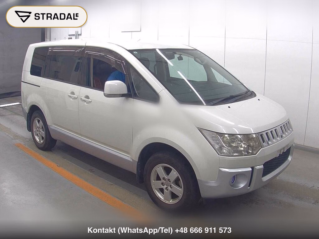 MITSUBISHI DELICA D:5 EXCEED Ⅱ 2010, aukcja z Japonii, zdjęcie 1
