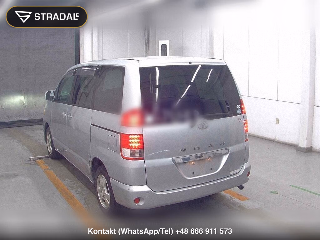 TOYOTA NOAH X, miniaturka 3