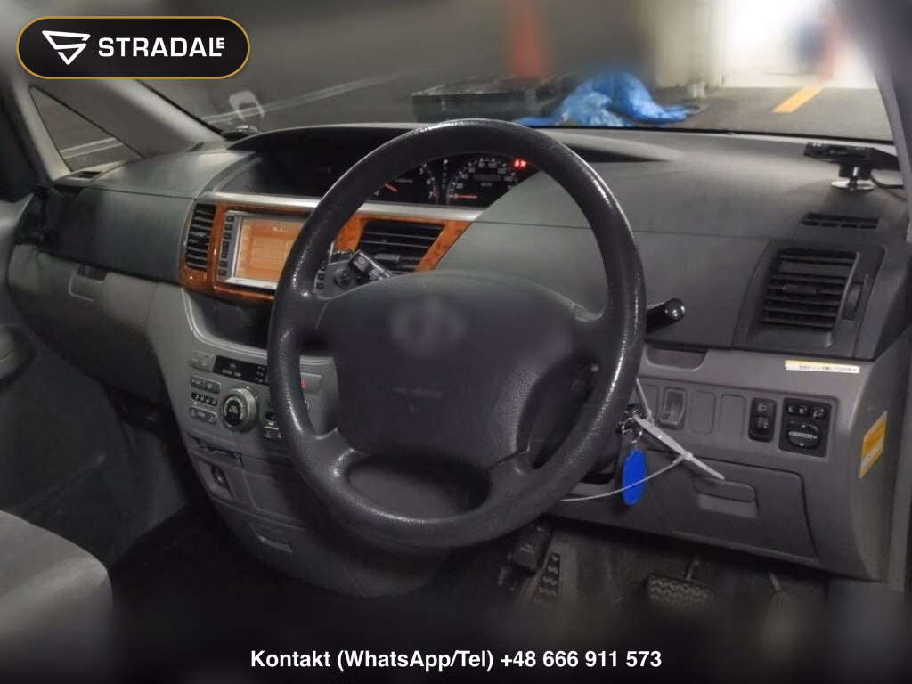 TOYOTA NOAH X, miniaturka 4
