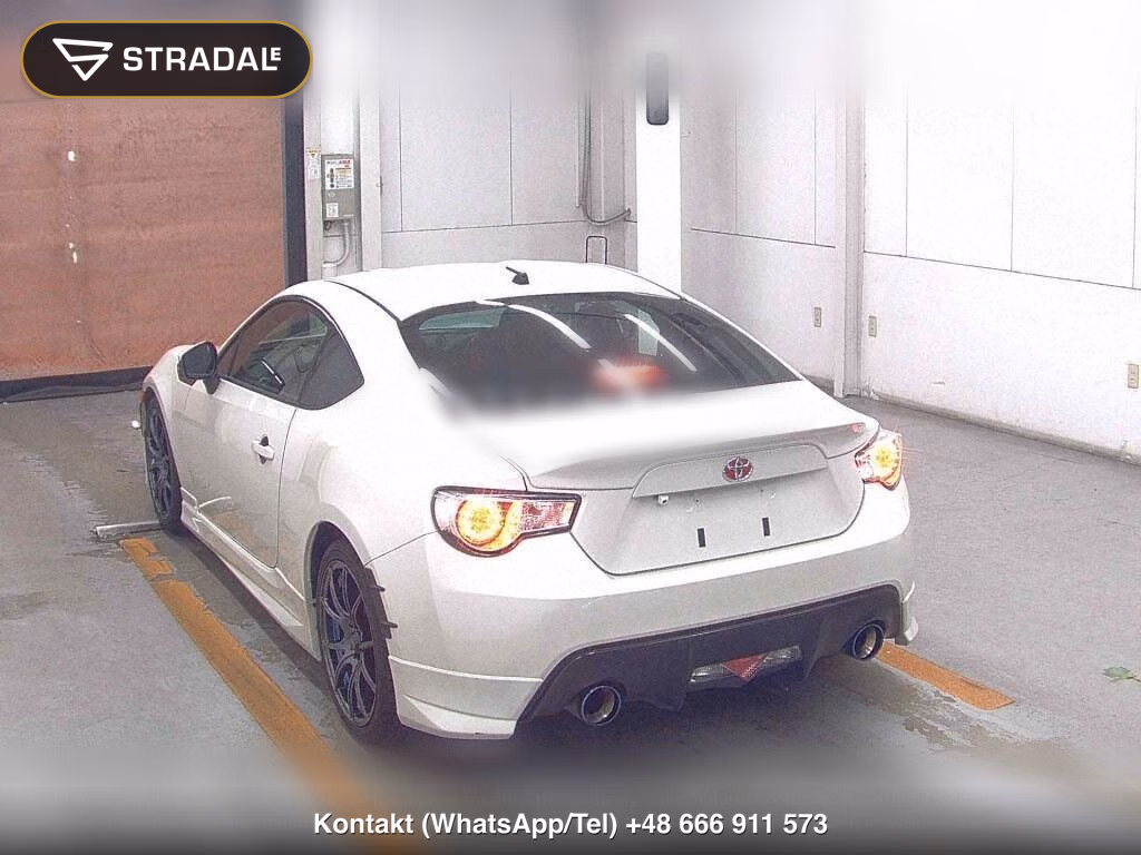 TOYOTA 86 GT, miniaturka 3