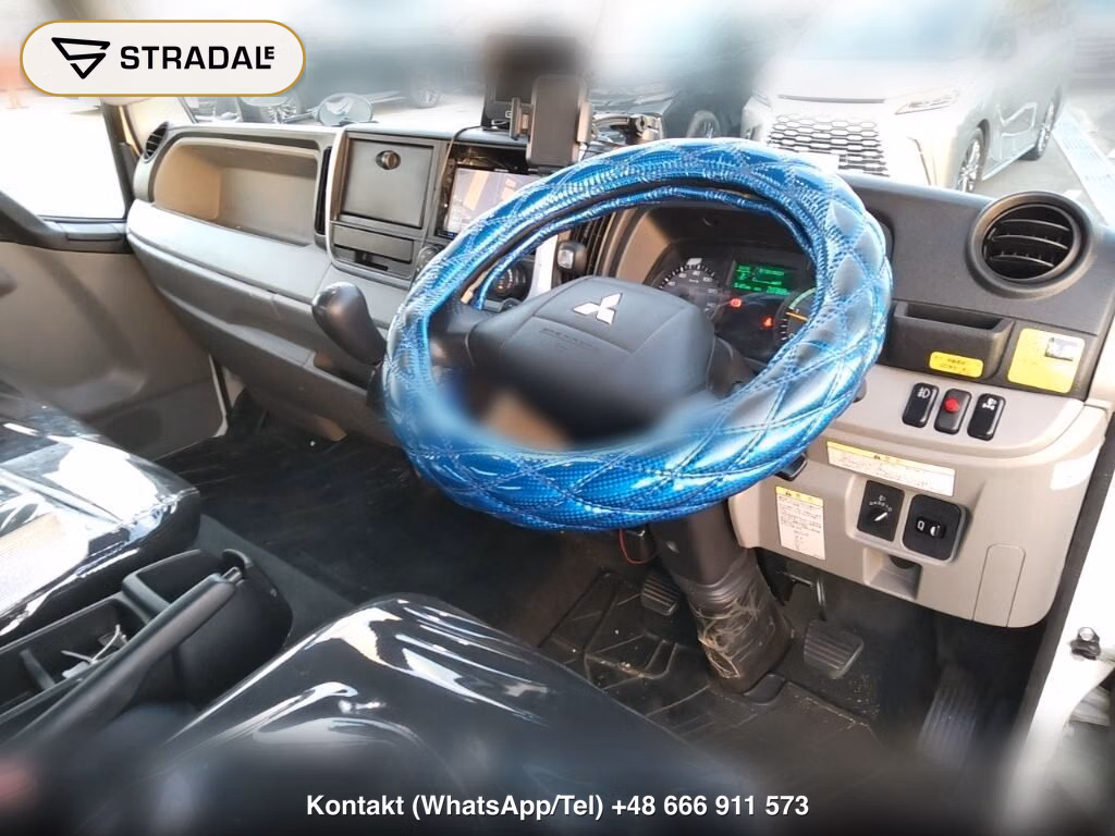 MITSUBISHI FUSO CANTER 2D LOADING VEHICLE, miniaturka 4