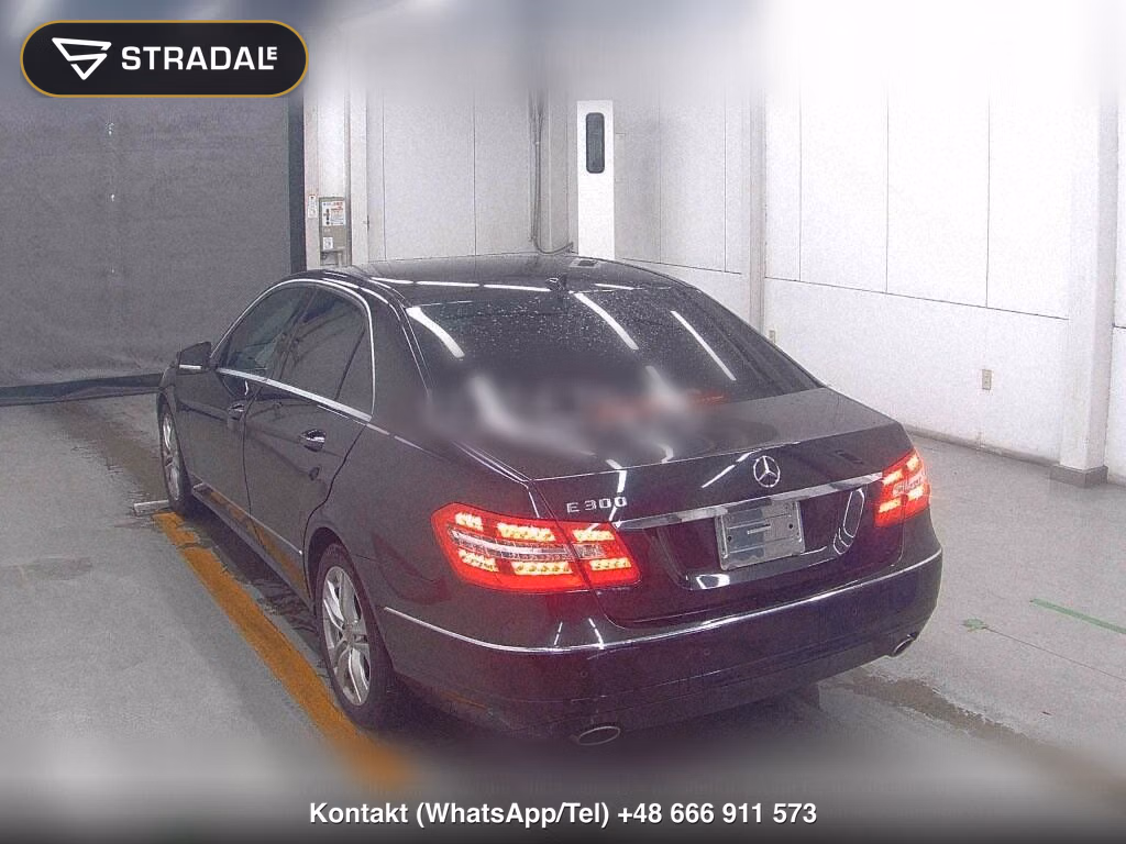 MERCEDES BENZ E-CLASS 4D E300 AVANTGARDE, miniaturka 3