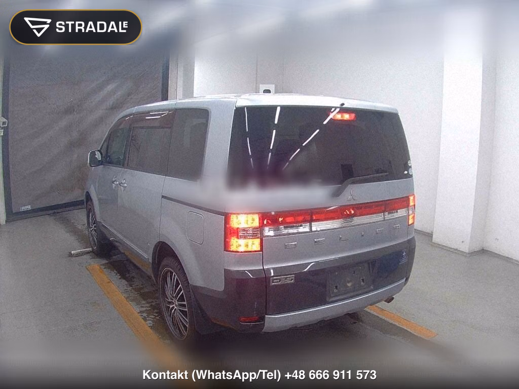 MITSUBISHI DELICA D:5 4WD CHAMONIX, miniaturka 3
