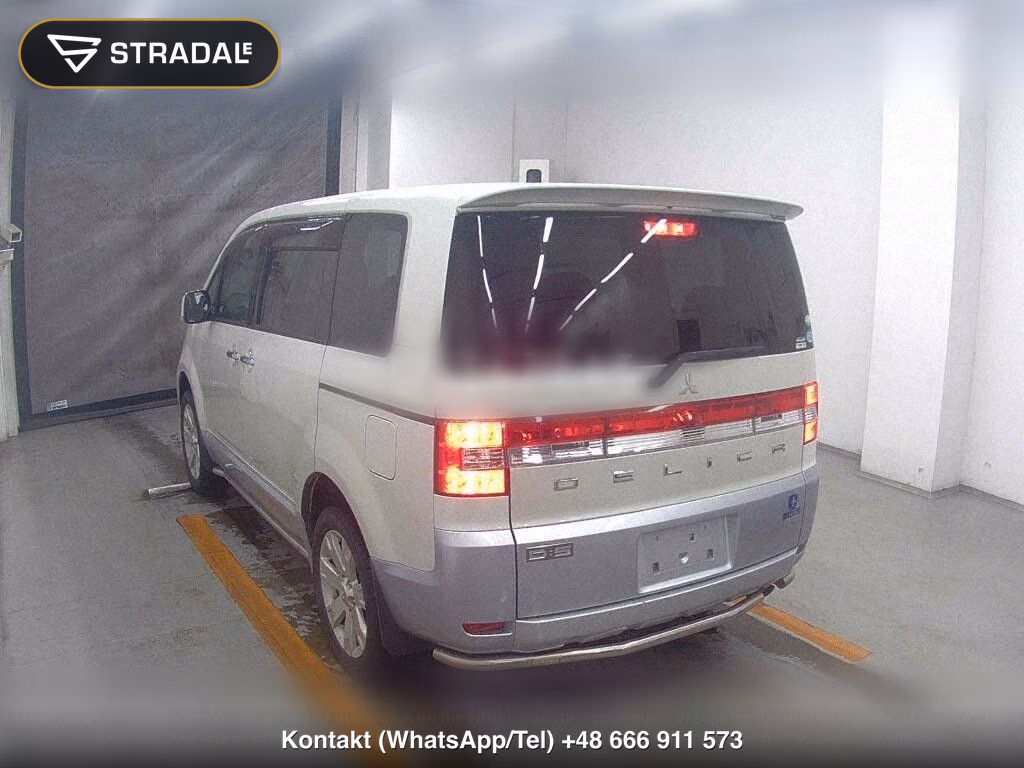 MITSUBISHI DELICA D:5 4WD CHAMONIX, miniaturka 3