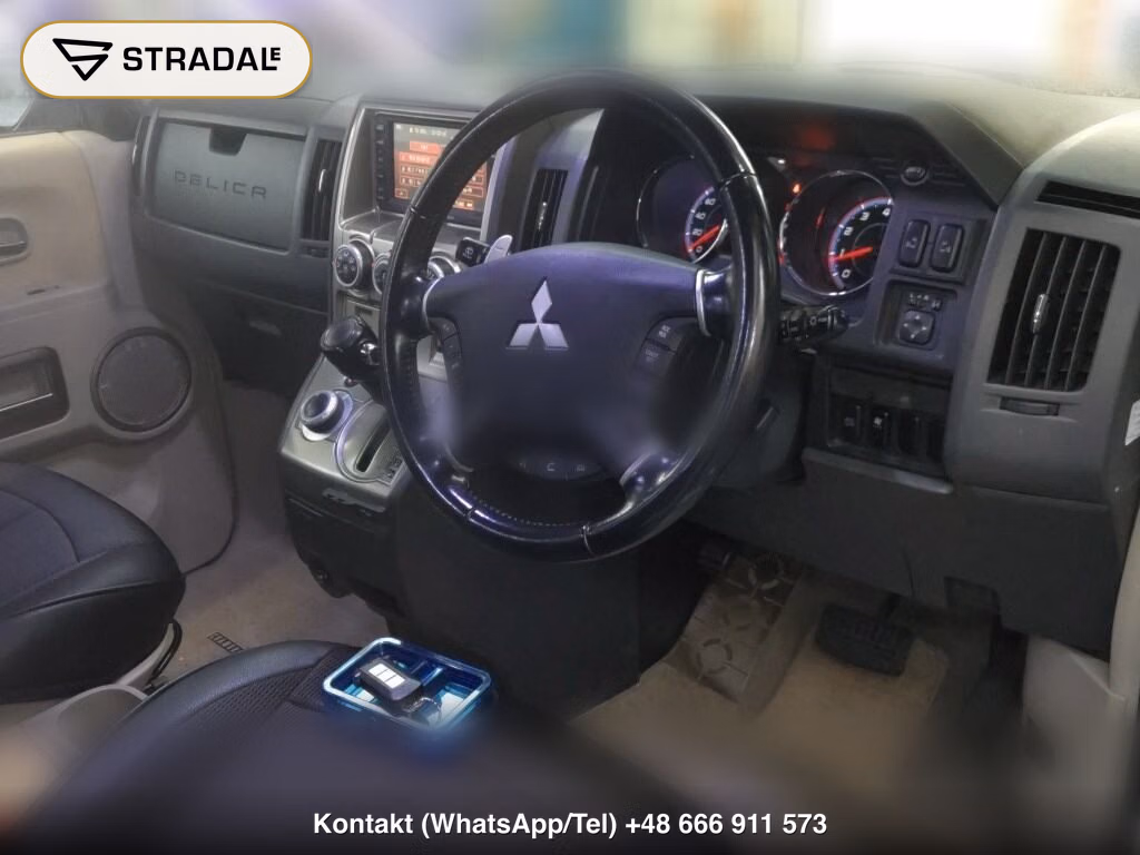 MITSUBISHI DELICA D:5 4WD CHAMONIX, miniaturka 4