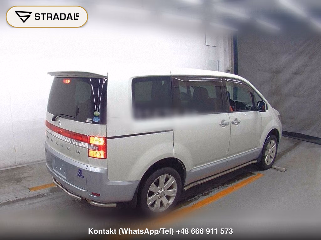 MITSUBISHI DELICA D:5 4WD CHAMONIX, miniaturka 6