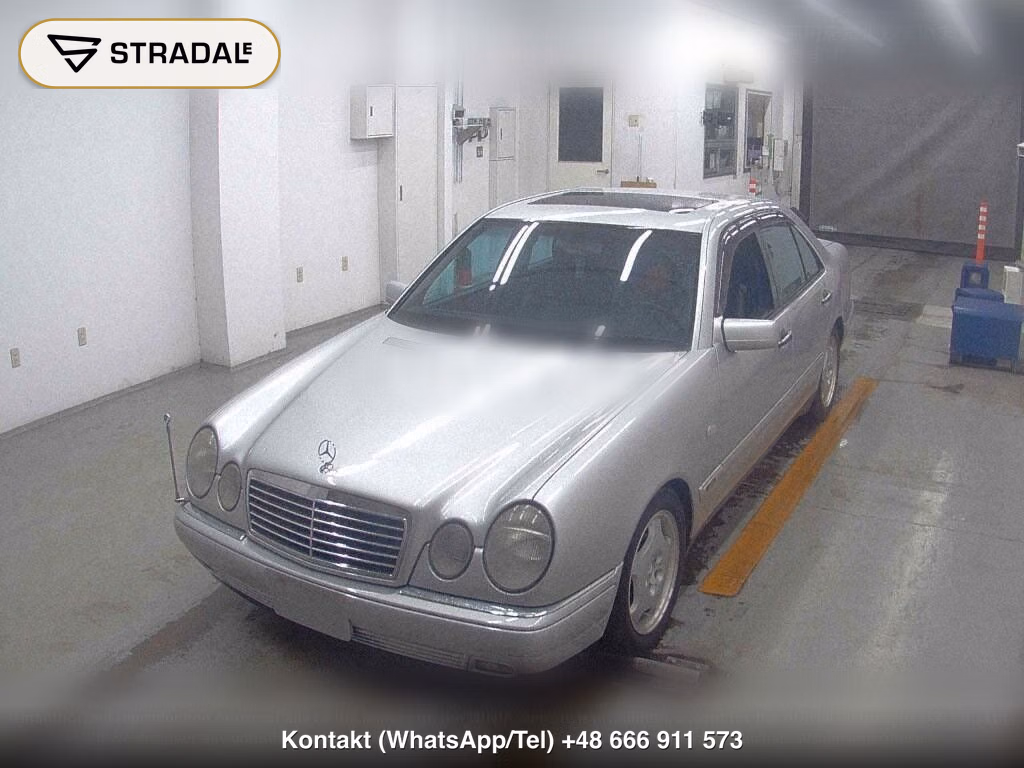 MERCEDES BENZ E-CLASS 4D E320, miniaturka 5